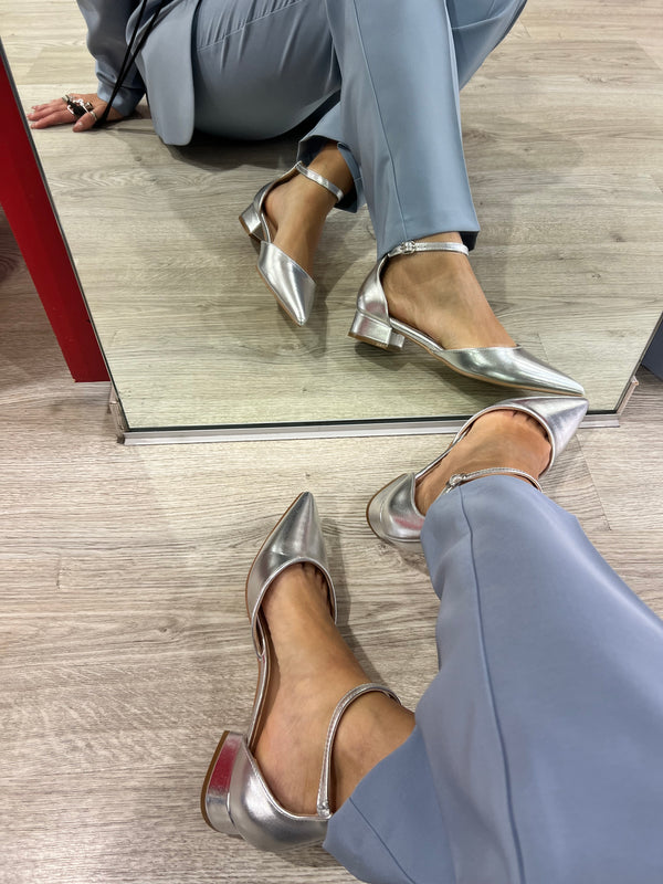 Scarpa bassa oro e argento