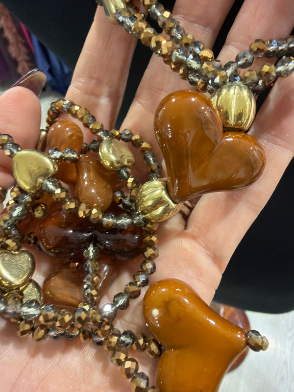 Collana tre fili con Cuore caramello