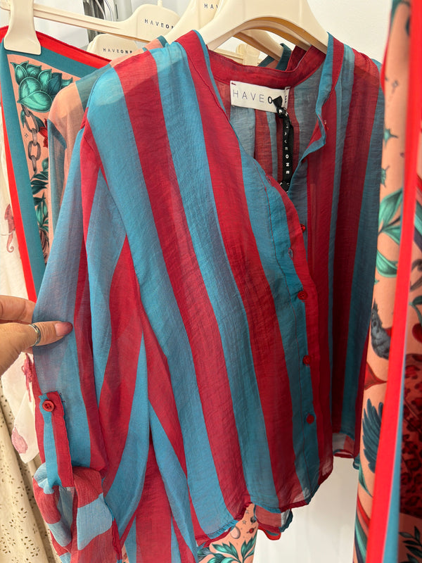 Camicia a righe rossa, turchese