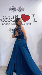 Tuta bezz blu con gonna rimovibile video