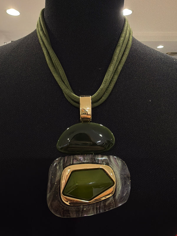 Collana pietra verde