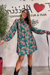 Abito fantastica fondo verde