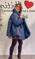 Piumino over con cappuccio