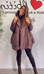 Piumino over con cappuccio