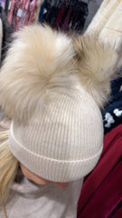 Cuffietta due pon pon