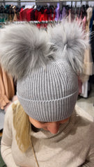 Cuffietta due pon pon